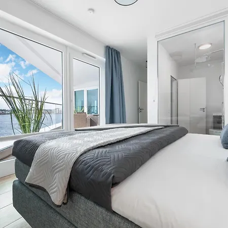 Hafenloge - Ostseeblick, Terrasse, Erste Reihe, Fahrstuhl * Olpenitz