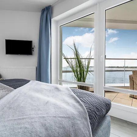 Hafenloge - Ostseeblick, Terrasse, Erste Reihe, Fahrstuhl * Olpenitz